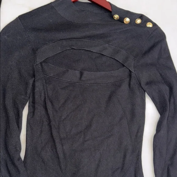 BOLD elements Black Long Sleeve Top with Gold Accents - Picture 4 of 6